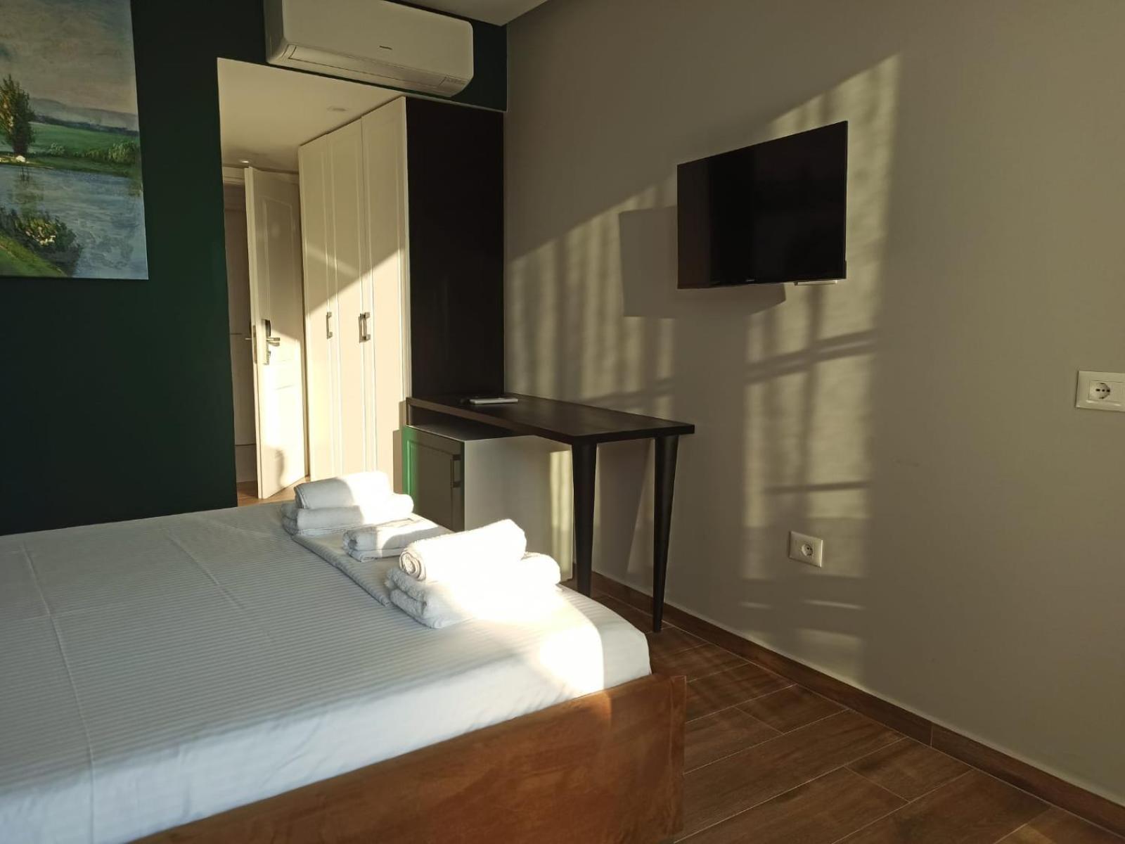 The View Hotel Ksamil Exterior photo